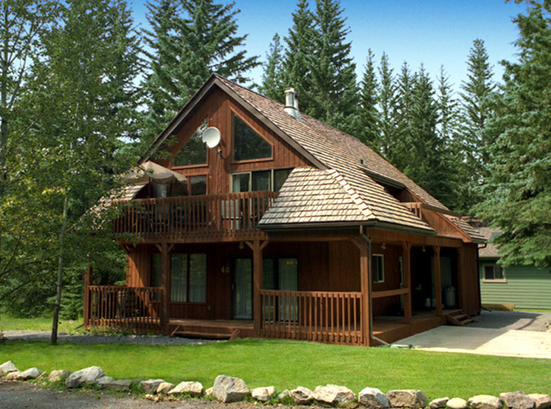 Chalet #140 - The Executive - Three Bedroom